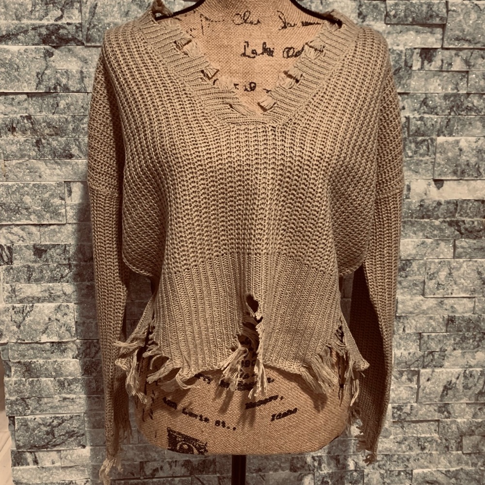 BN Sealed In Bag Ripped Hem V Neck Sweater